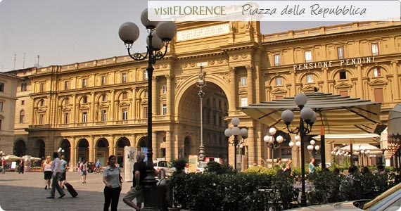 discover florence and Piazza della Repubblica